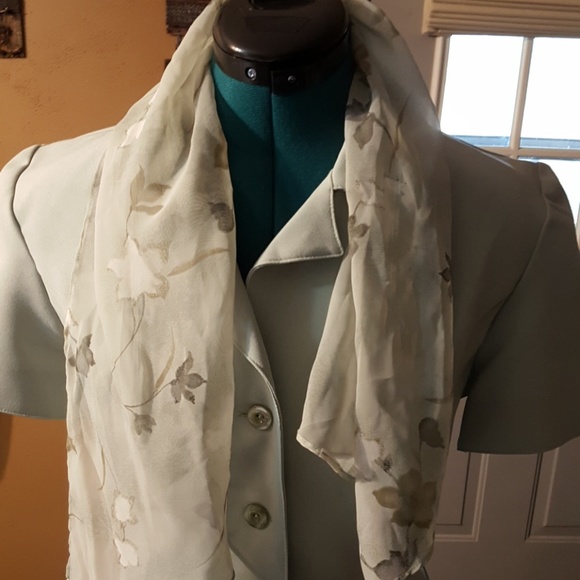 Vintage short sleeve suit set🎆5 for 30🎆 - Picture 2 of 5